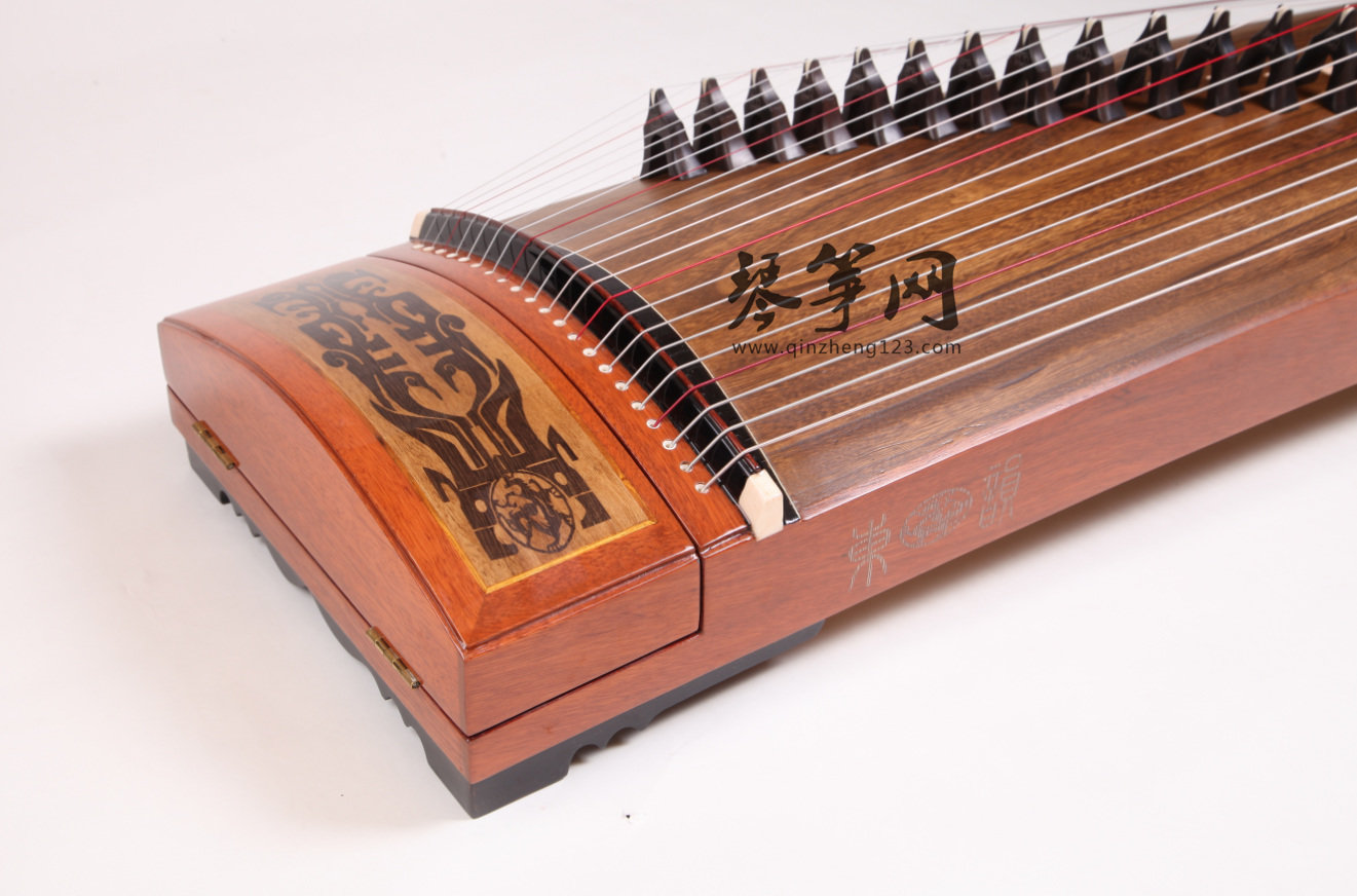 整挖筝和折板筝哪个好?敦煌古筝和东韵古筝选哪个好?